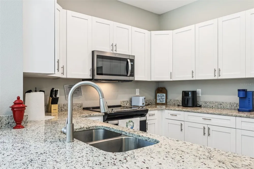 1108 FOX LAKE DRIVE Lakeland, FL 33809