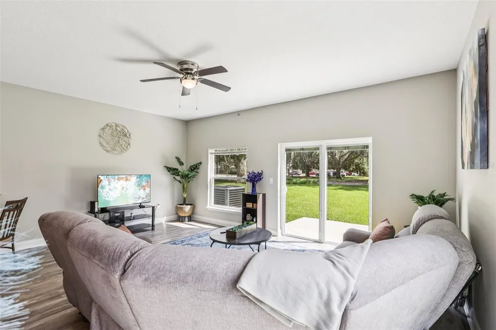 1108 FOX LAKE DRIVE Lakeland, FL 33809