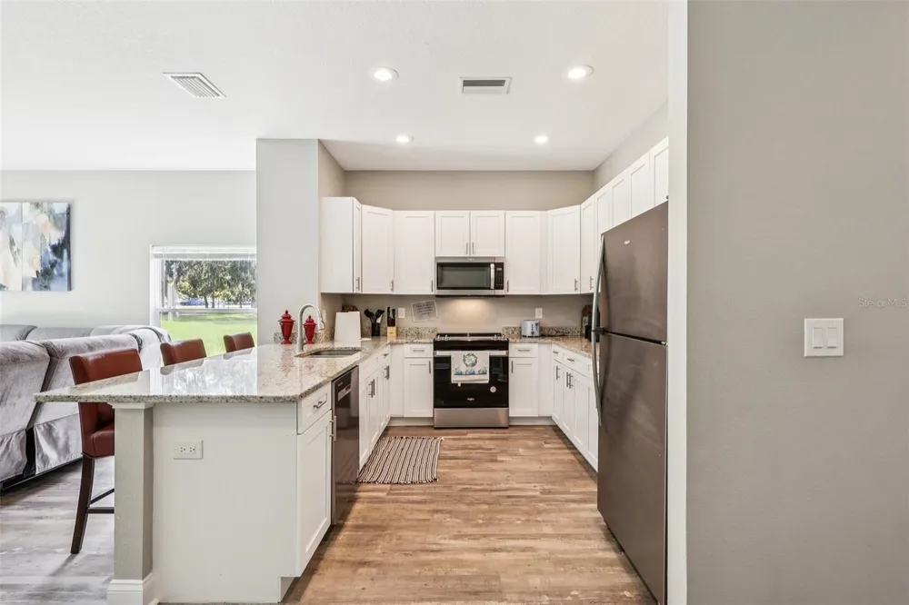 1108 FOX LAKE DRIVE Lakeland, FL 33809