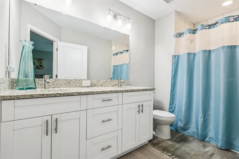 1108 FOX LAKE DRIVE Lakeland, FL 33809