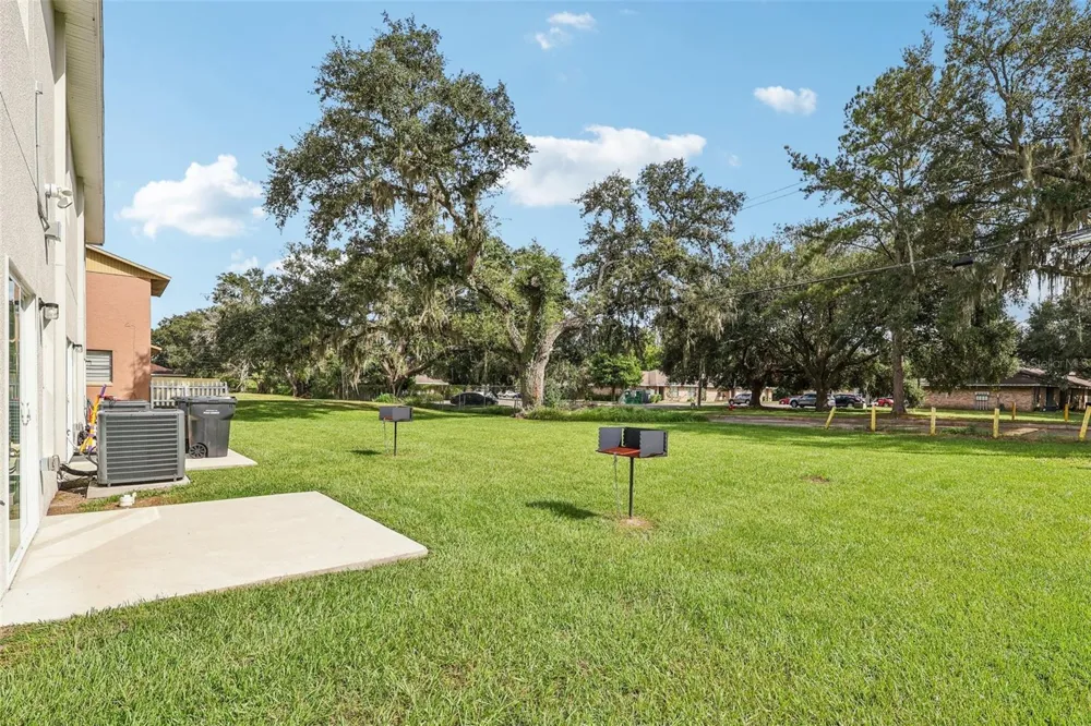 1108 FOX LAKE DRIVE Lakeland, FL 33809