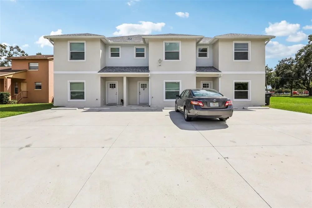 1108 FOX LAKE DRIVE Lakeland, FL 33809