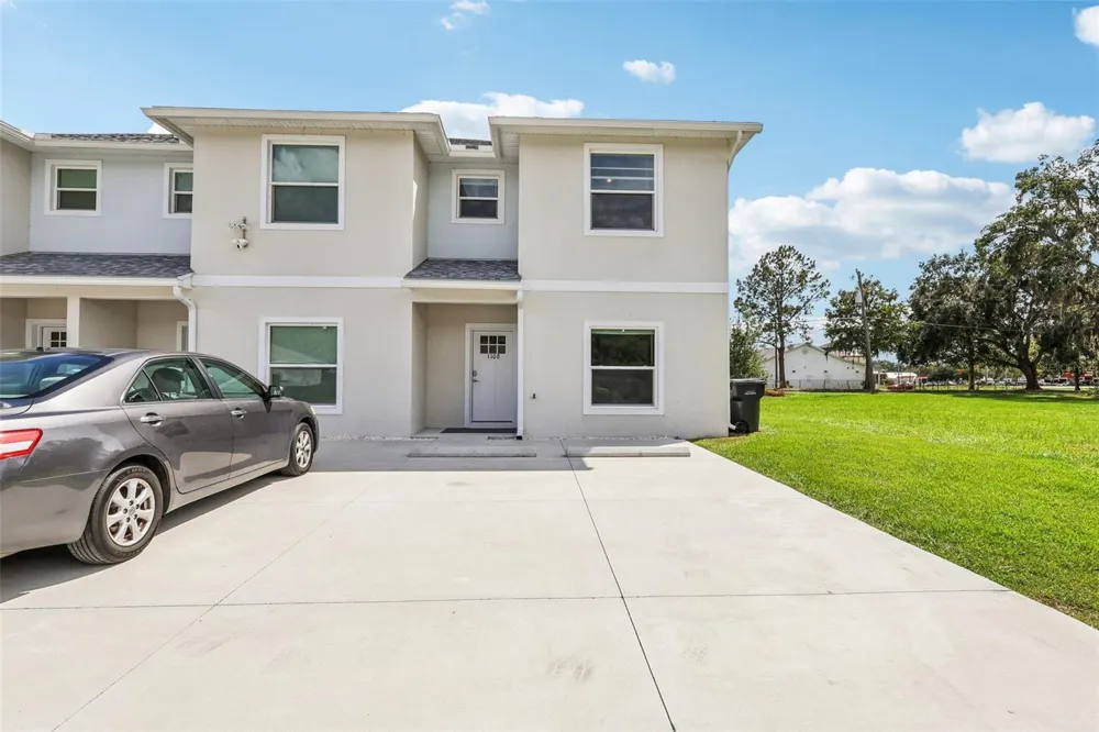 1108 FOX LAKE DRIVE Lakeland, FL 33809