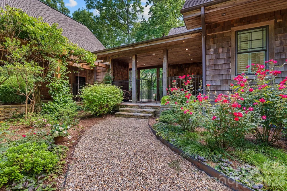 113 Birchbend Cleveland, SC 29635