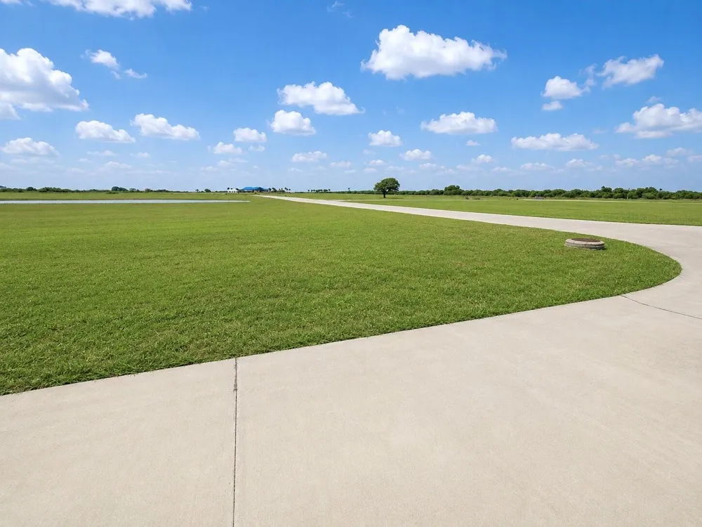 2920 Hammock Court Palacios, TX 77465