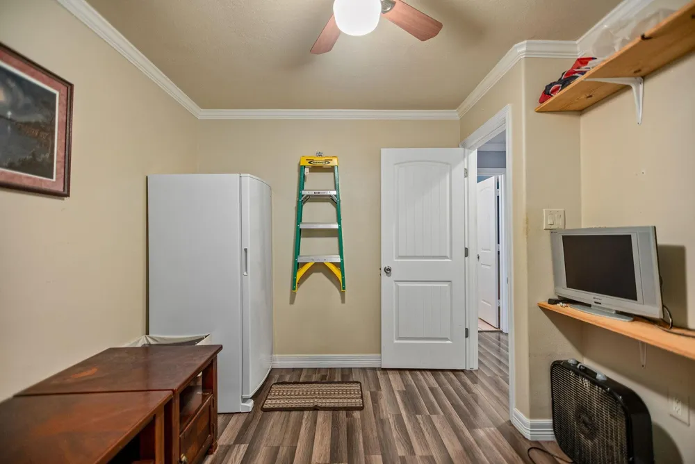 654 Calumet Drive Palacios, TX 77465