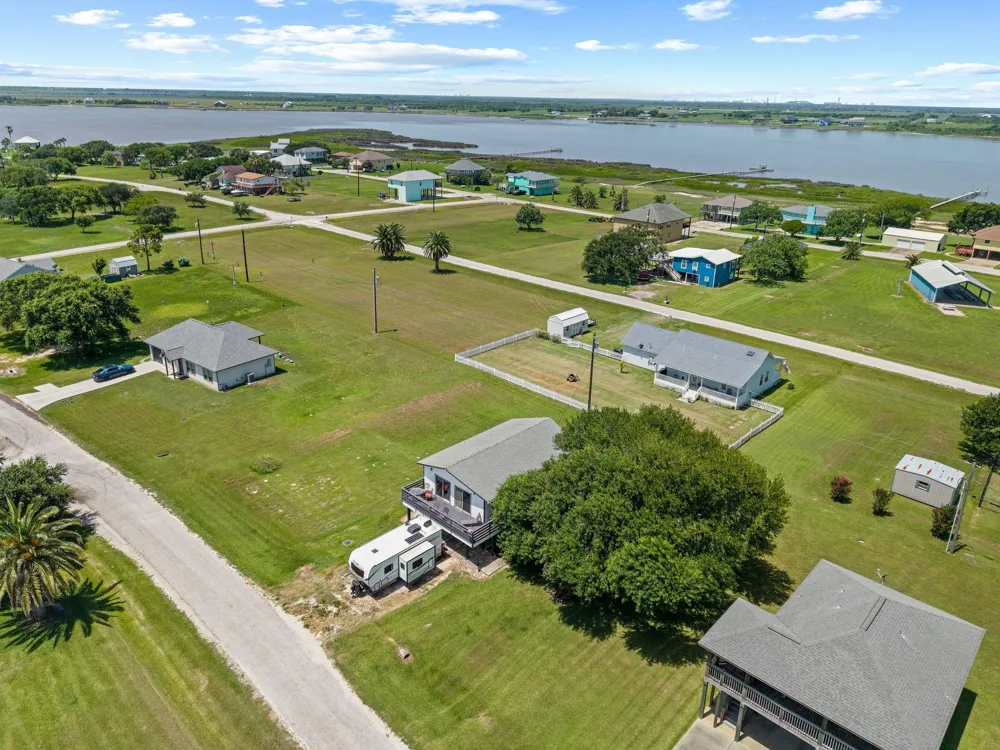 654 Calumet Drive Palacios, TX 77465