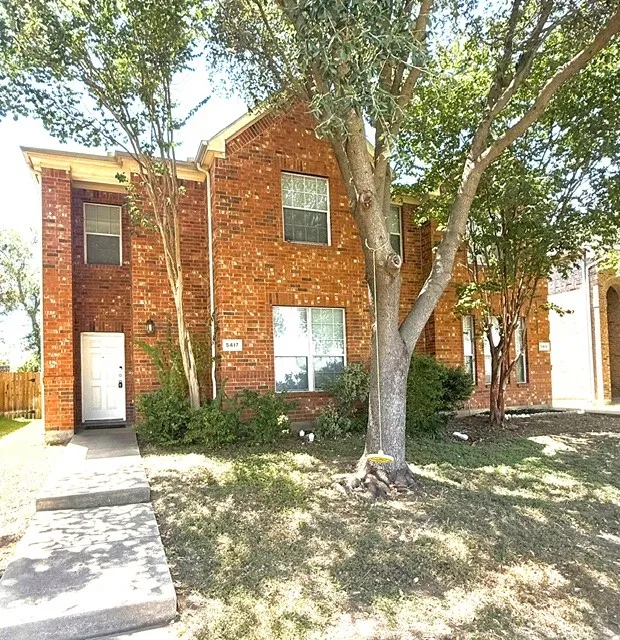 5417 Prairie Lane Grand Prairie, TX 75052