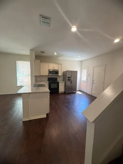 5417 Prairie Lane Grand Prairie, TX 75052