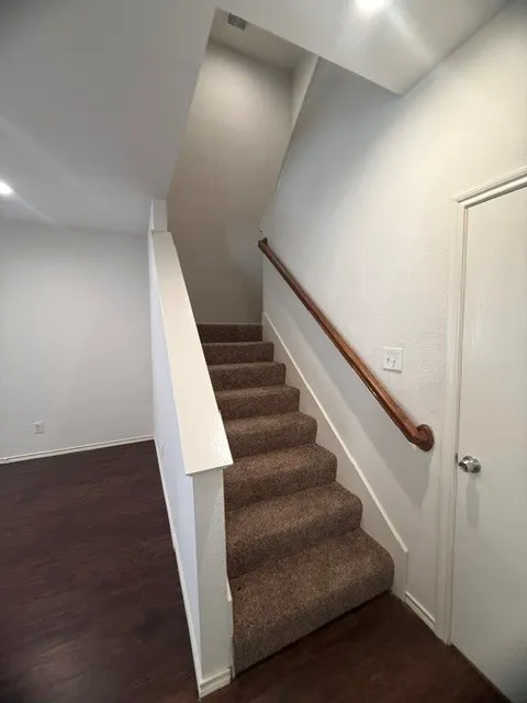 5417 Prairie Lane Grand Prairie, TX 75052