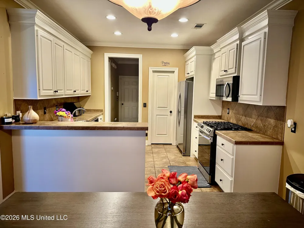 804 Stayton Cove Byram, MS 39272