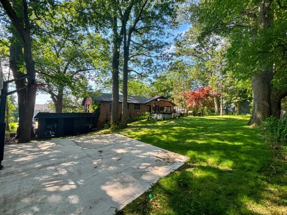 17500 Fruitport Road Spring Lake, MI 49456