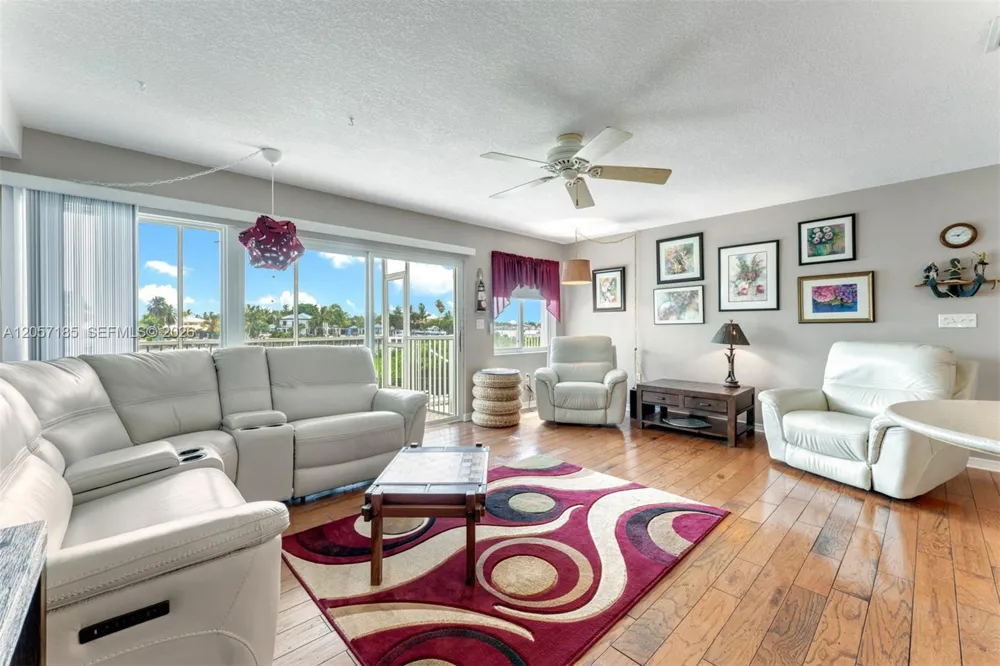 95 Coco Plum Dr Unit 4B & Slip B-34 Marathon, FL 33050