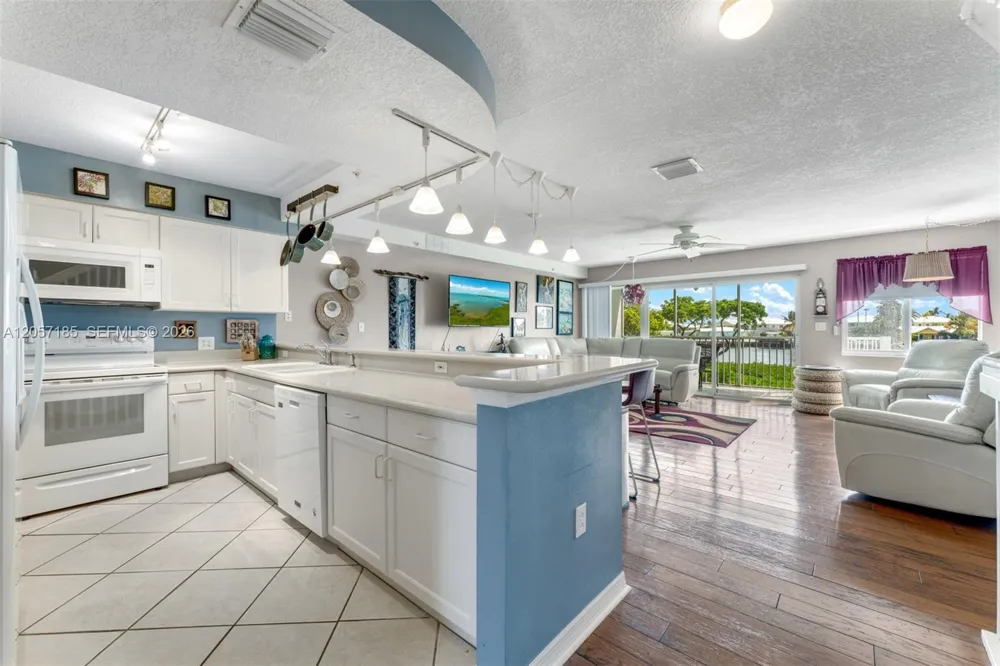 95 Coco Plum Dr Unit 4B & Slip B-34 Marathon, FL 33050