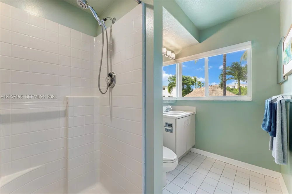 95 Coco Plum Dr Unit 4B & Slip B-34 Marathon, FL 33050
