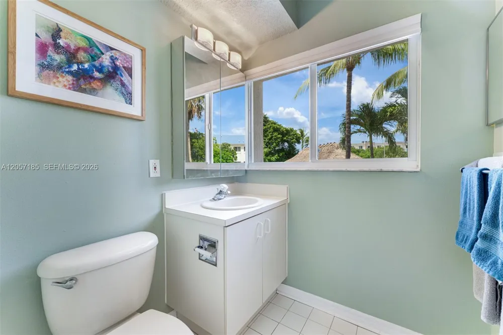 95 Coco Plum Dr Unit 4B & Slip B-34 Marathon, FL 33050