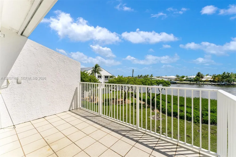 95 Coco Plum Dr Unit 4B & Slip B-34 Marathon, FL 33050