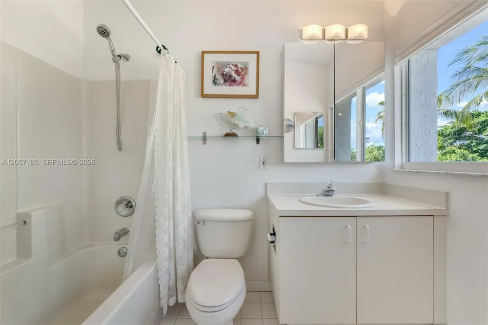 95 Coco Plum Dr Unit 4B & Slip B-34 Marathon, FL 33050