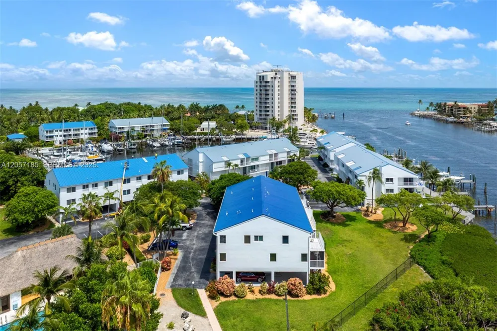 95 Coco Plum Dr Unit 4B & Slip B-34 Marathon, FL 33050
