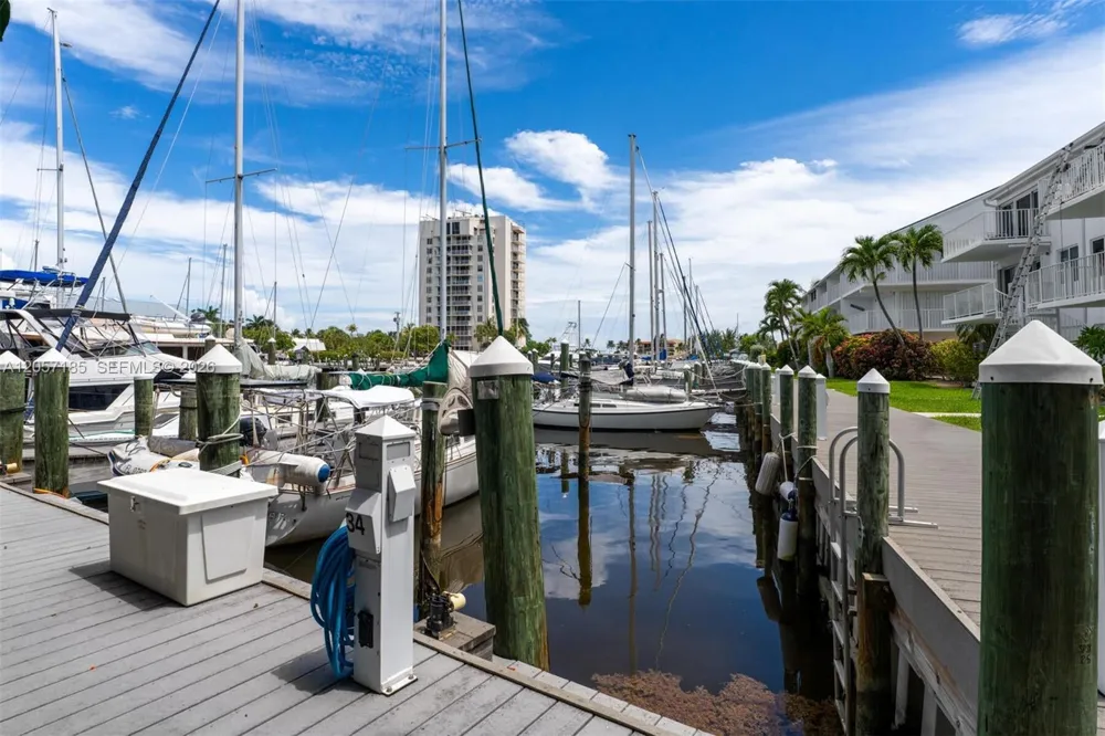 95 Coco Plum Dr Unit 4B & Slip B-34 Marathon, FL 33050