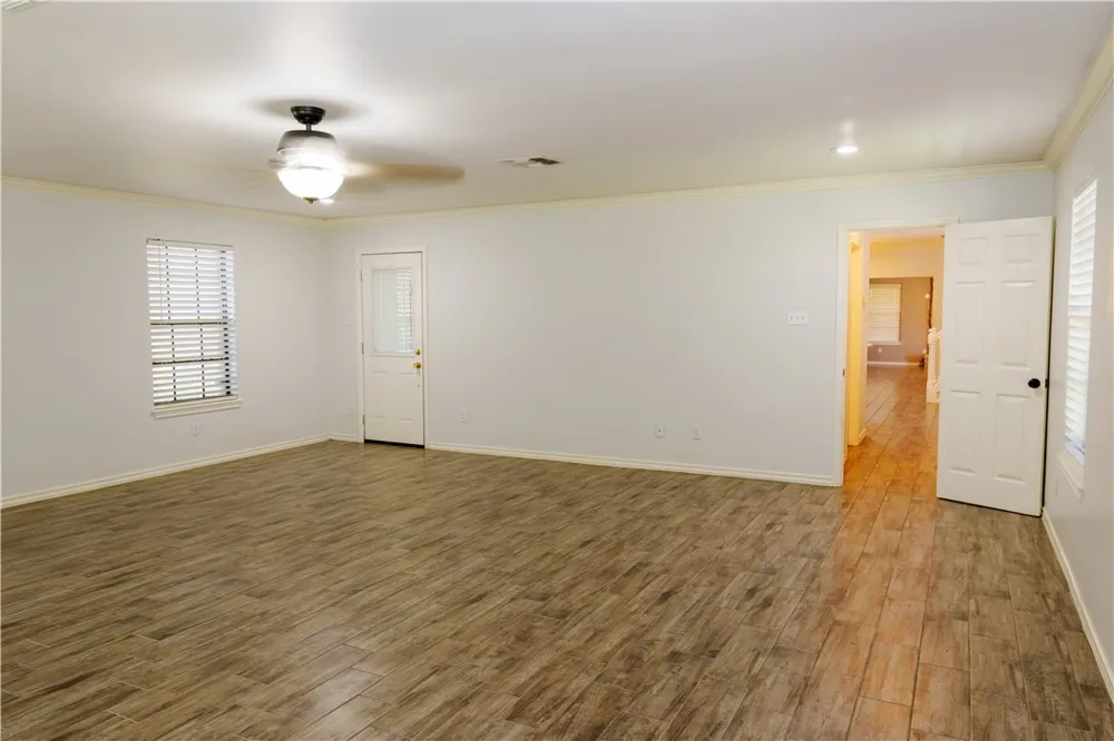 4745 Fm 624 Road Robstown, TX 78380