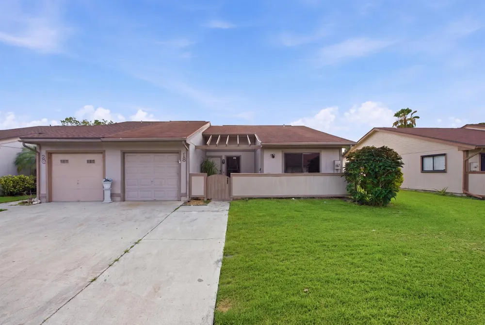18 WINCHMORE LANE Boynton Beach, FL 33426