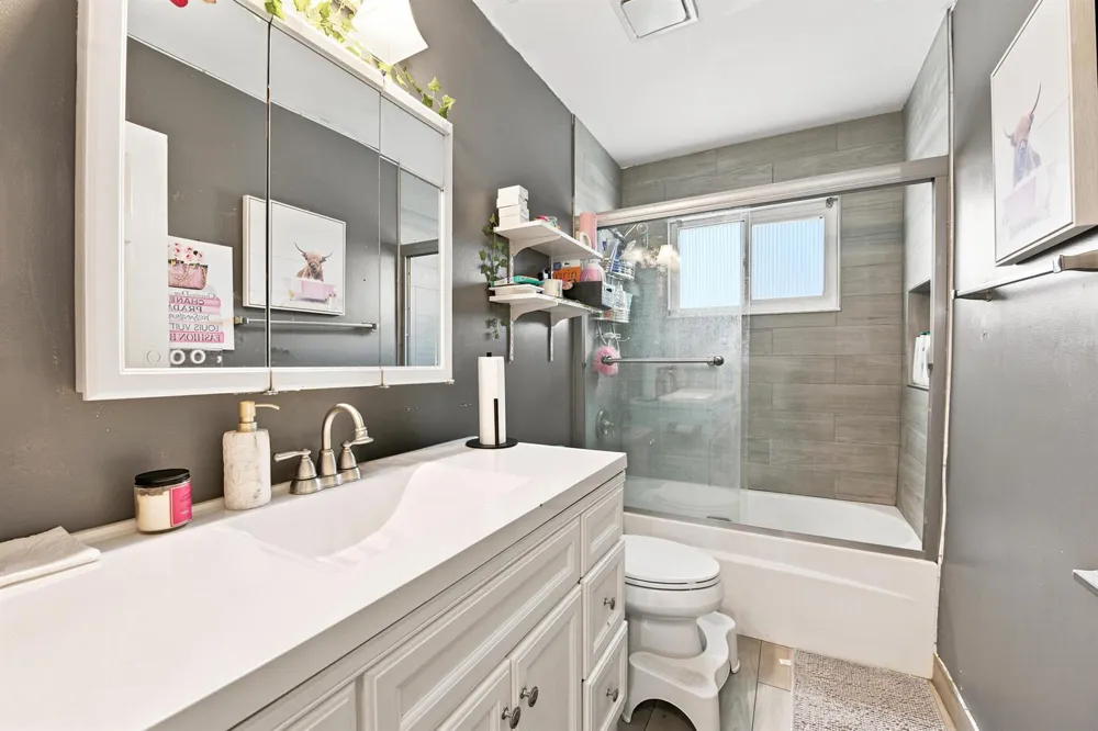 18 WINCHMORE LANE Boynton Beach, FL 33426
