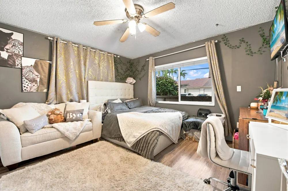 18 WINCHMORE LANE Boynton Beach, FL 33426