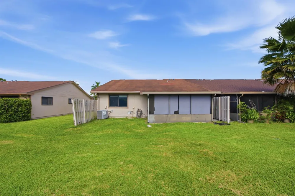 18 WINCHMORE LANE Boynton Beach, FL 33426