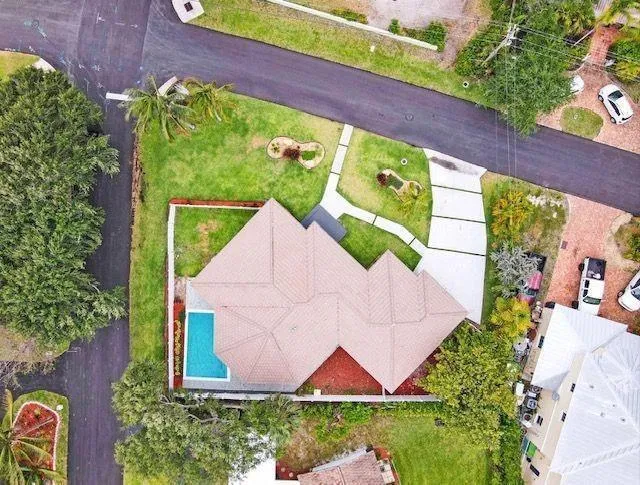 2622 NE 27TH AVENUE Lighthouse Point, FL 33064