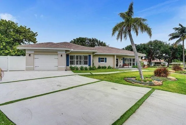 2622 NE 27TH AVENUE Lighthouse Point, FL 33064