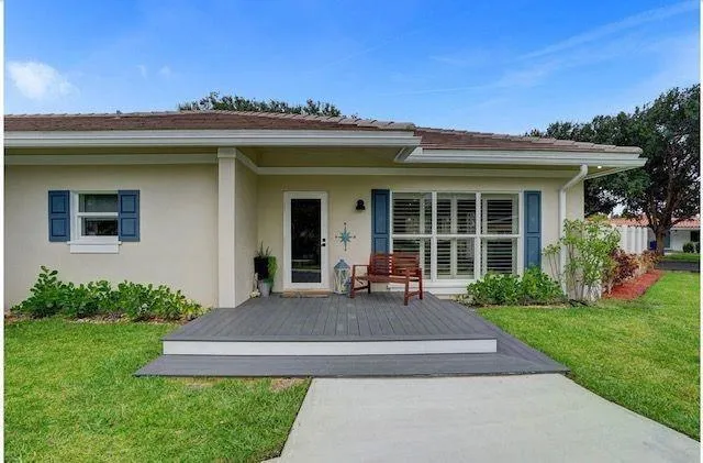 2622 NE 27TH AVENUE Lighthouse Point, FL 33064