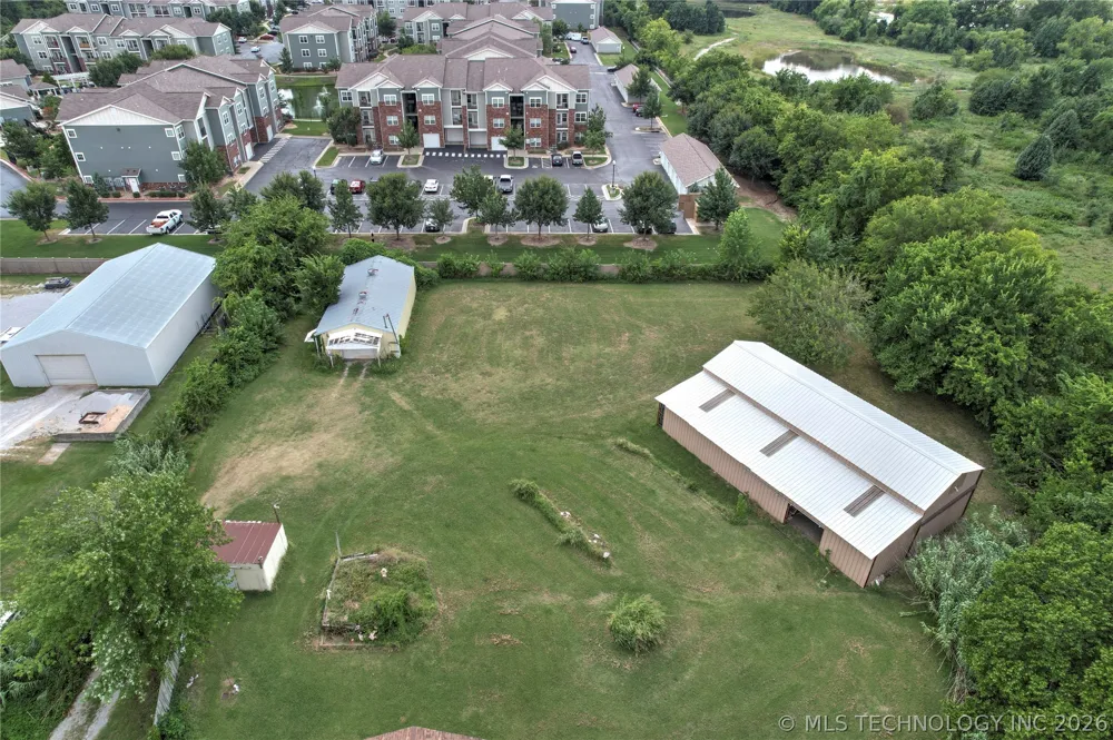 2435 W Omaha Street Broken Arrow, OK 74012