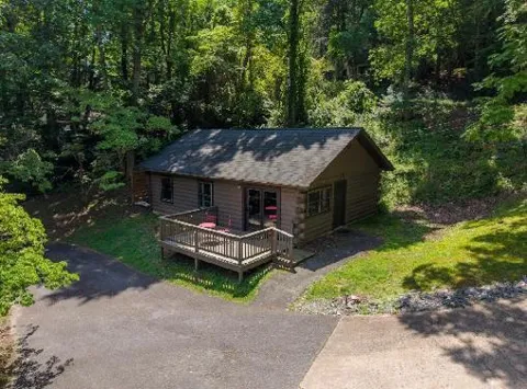 1480 S. Country Club Dr Cullowhee, NC 28723