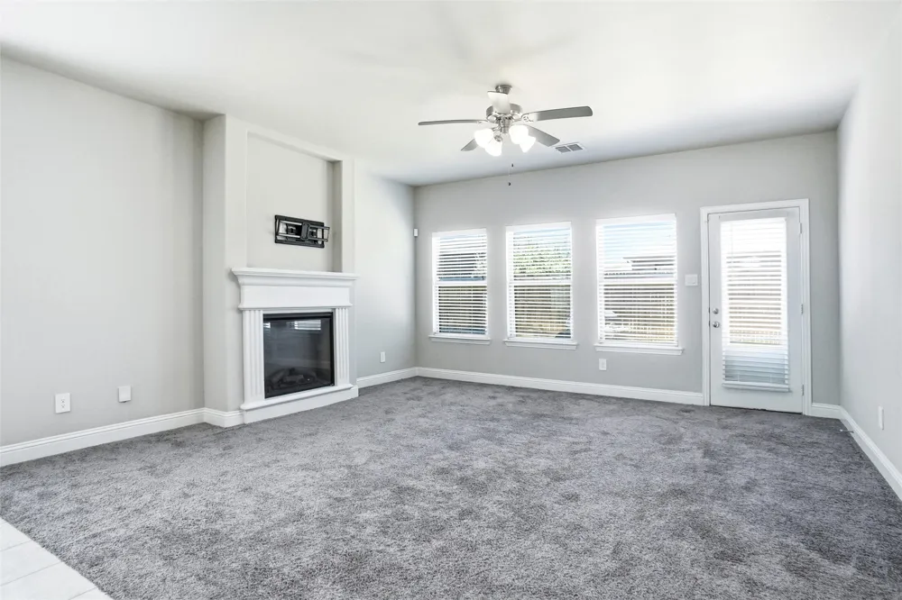 686 Navasota Drive Crandall, TX 75114