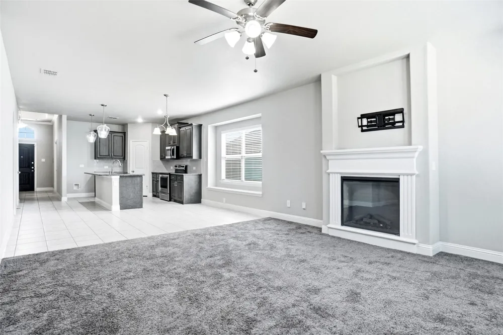 686 Navasota Drive Crandall, TX 75114