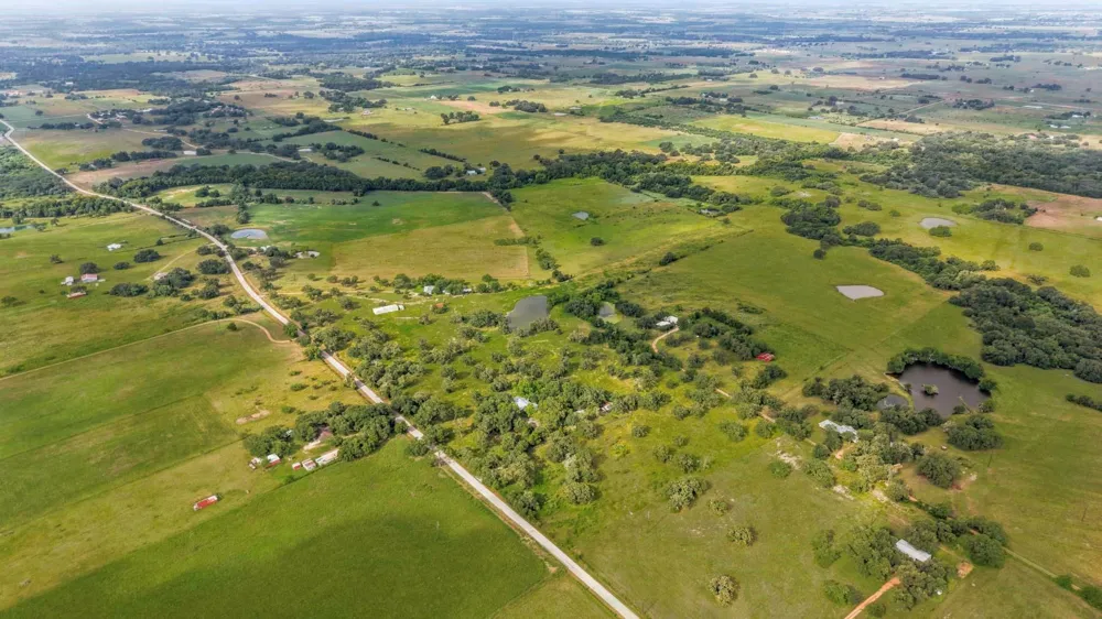 1736 County Road 182 Hallettsville, TX 77964