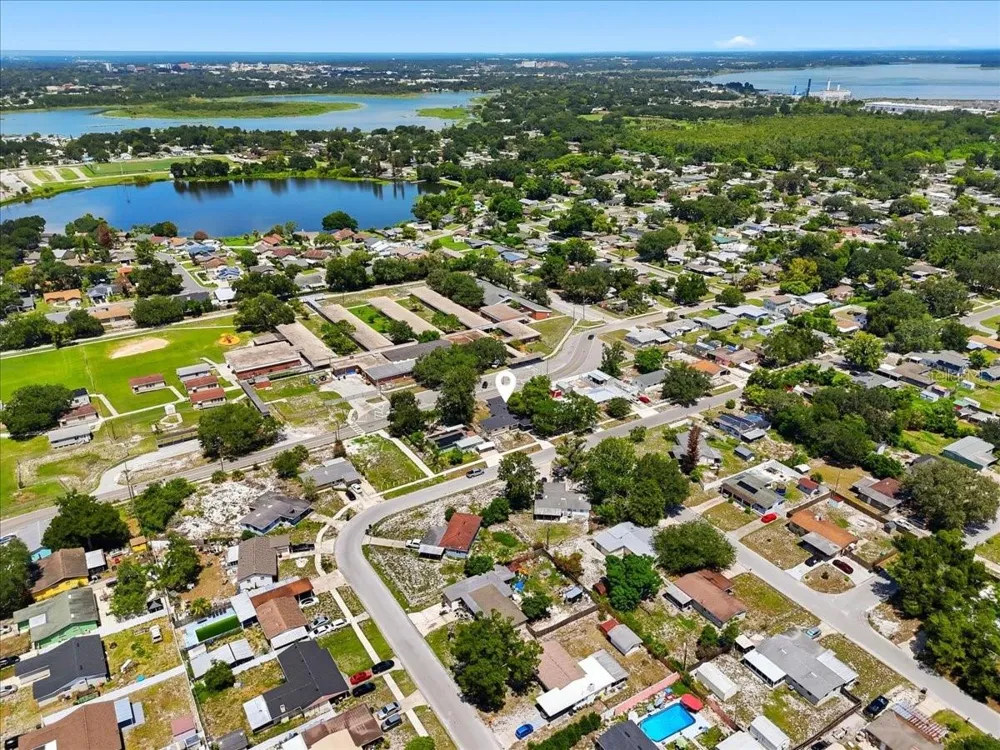 813 ELLERBE WAY Lakeland, FL 33801