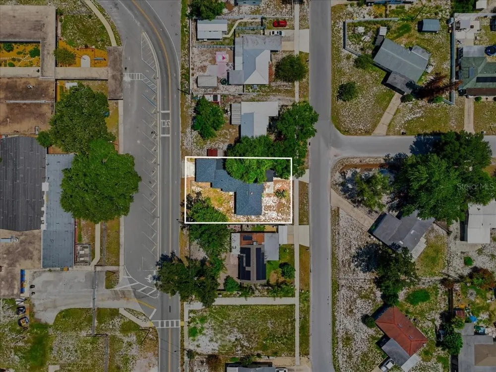 813 ELLERBE WAY Lakeland, FL 33801