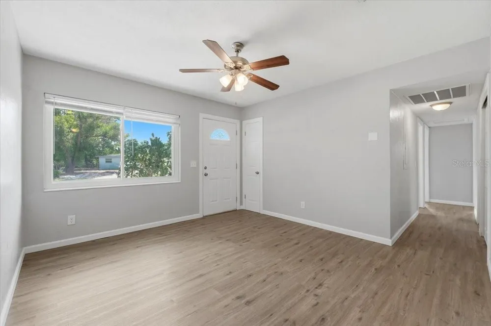 813 ELLERBE WAY Lakeland, FL 33801