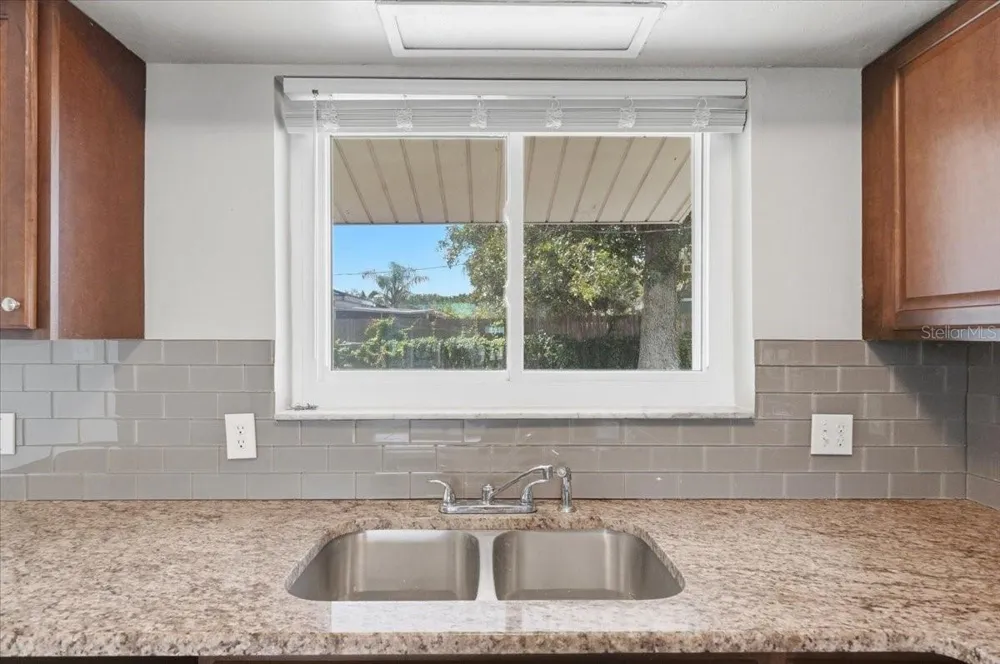 813 ELLERBE WAY Lakeland, FL 33801