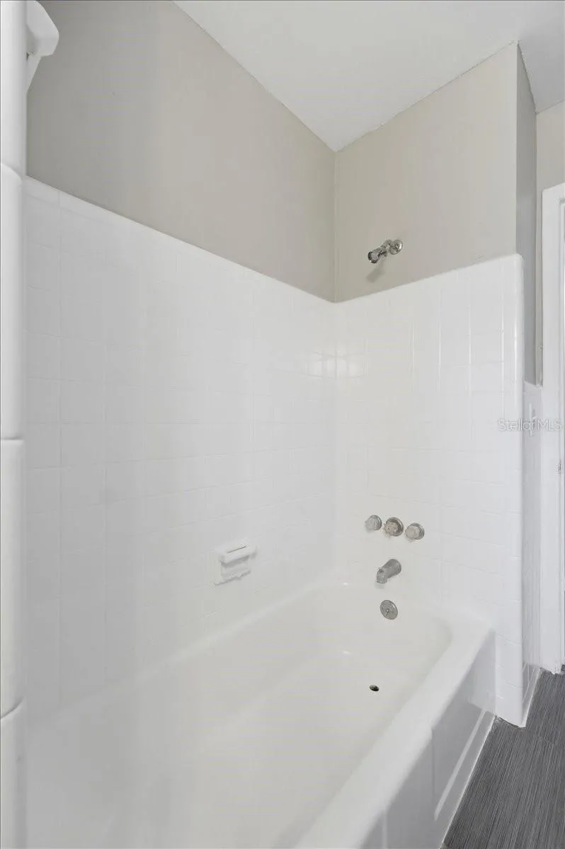 813 ELLERBE WAY Lakeland, FL 33801