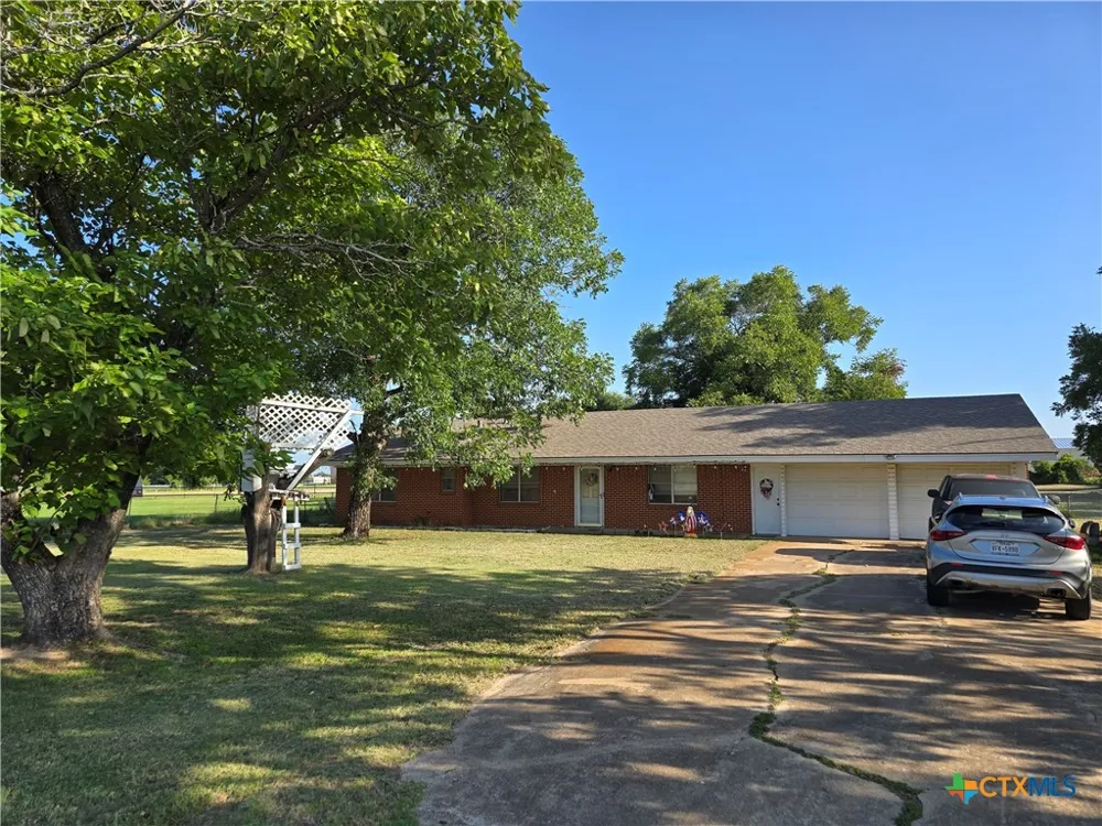 14947 E Highway 36 Highway Jonesboro, TX 76538