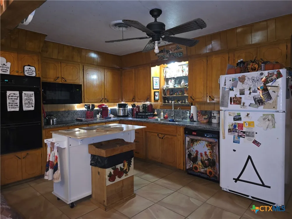 14947 E Highway 36 Highway Jonesboro, TX 76538