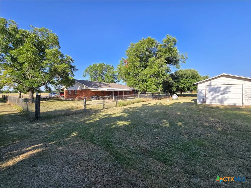14947 E Highway 36 Highway Jonesboro, TX 76538