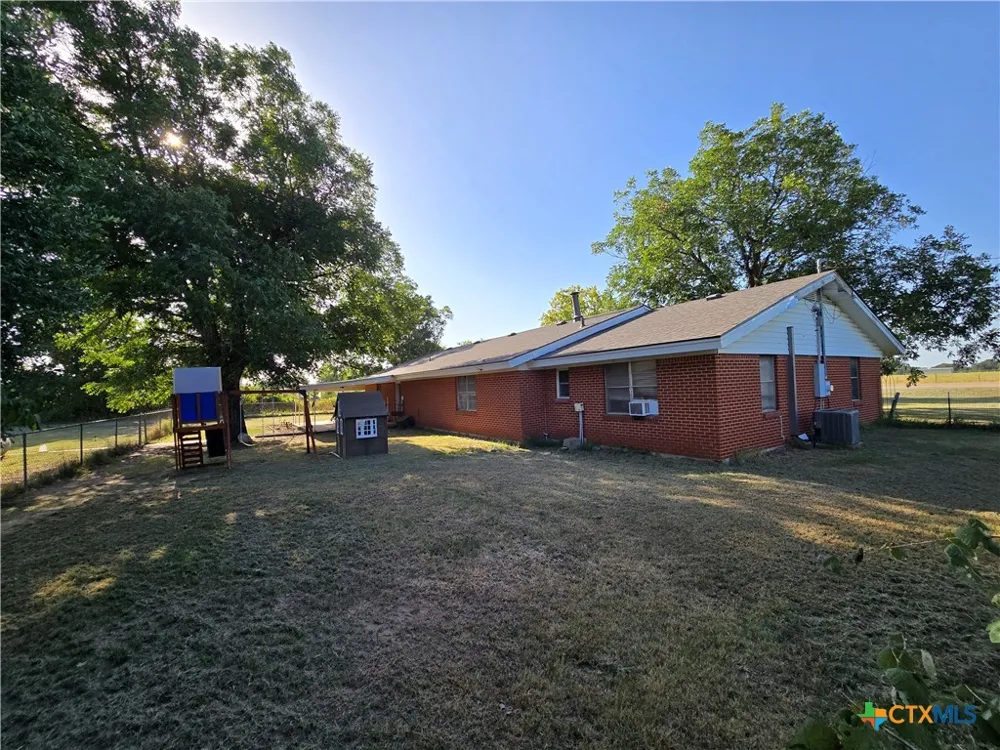 14947 E Highway 36 Highway Jonesboro, TX 76538