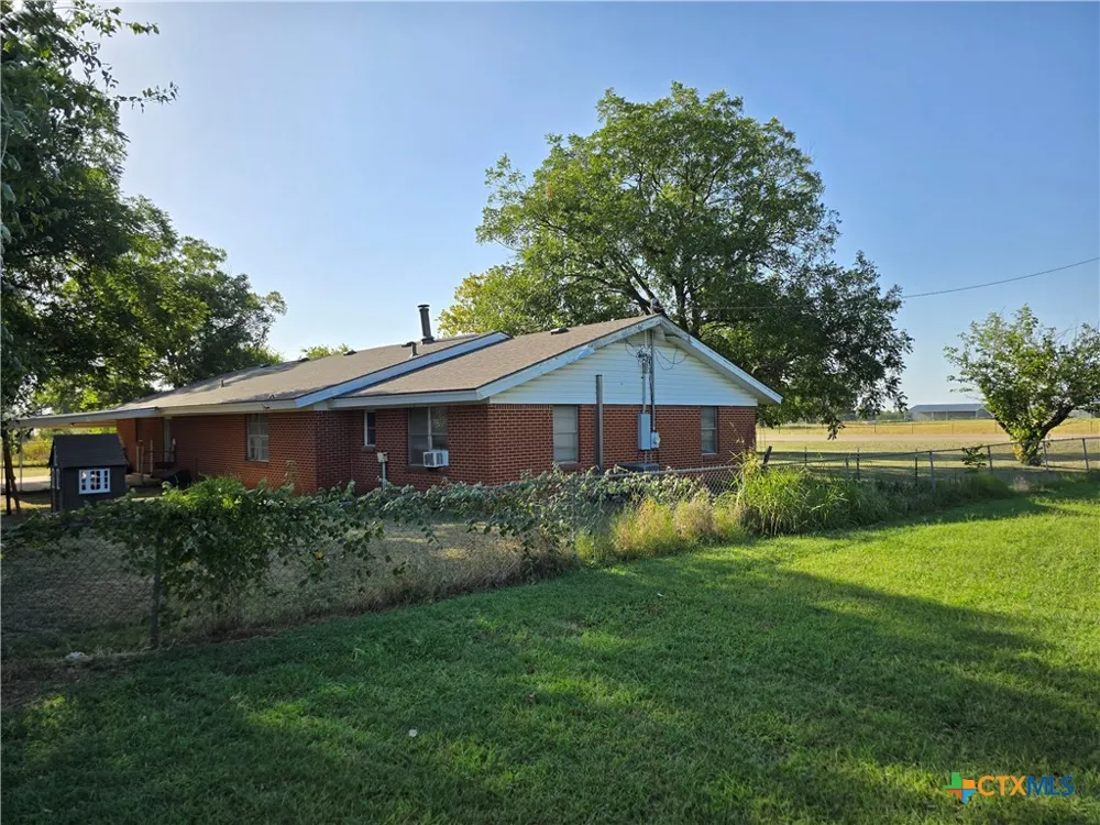 14947 E Highway 36 Highway Jonesboro, TX 76538