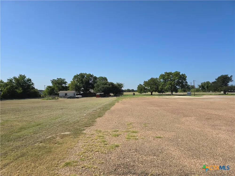14947 E Highway 36 Highway Jonesboro, TX 76538