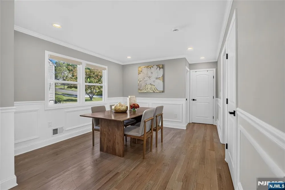 61 Bart Place Clifton, NJ 07013