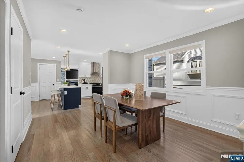 61 Bart Place Clifton, NJ 07013